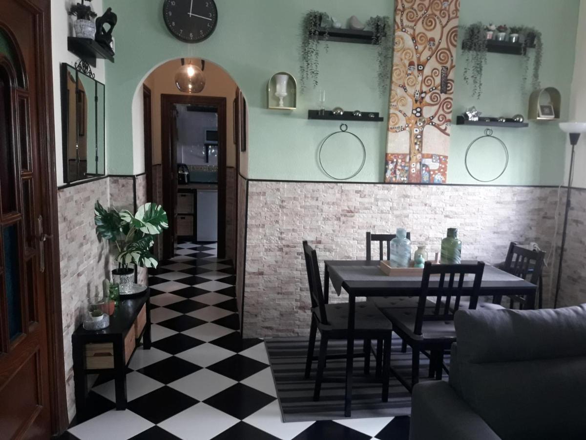 Apartamento La Escapada Малага Екстериор снимка