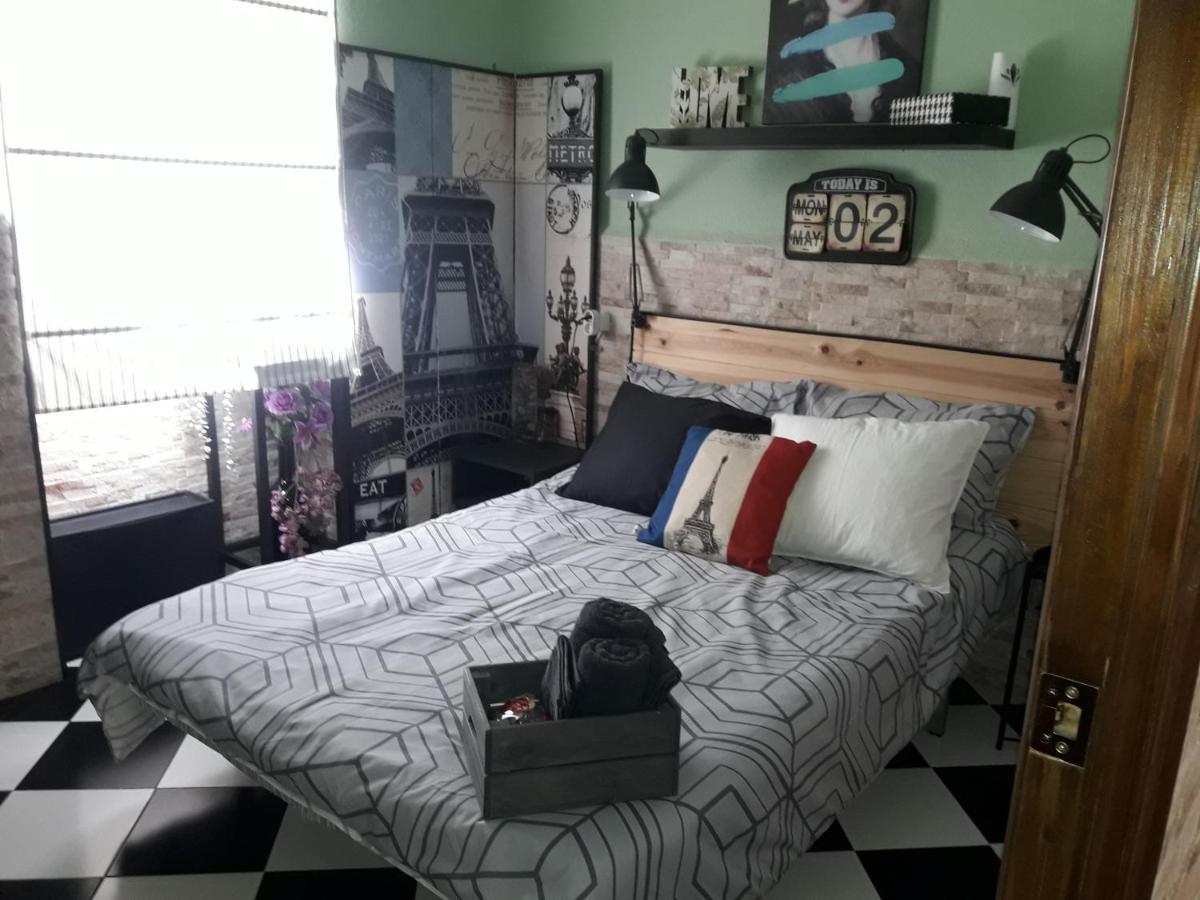 Apartamento La Escapada Малага Екстериор снимка