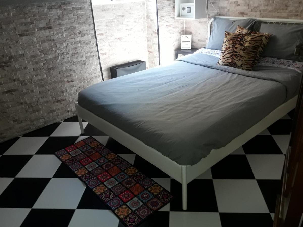 Apartamento La Escapada Малага Екстериор снимка